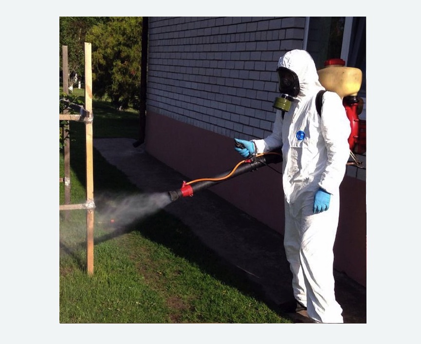 травля клещей на участке в Малмыже